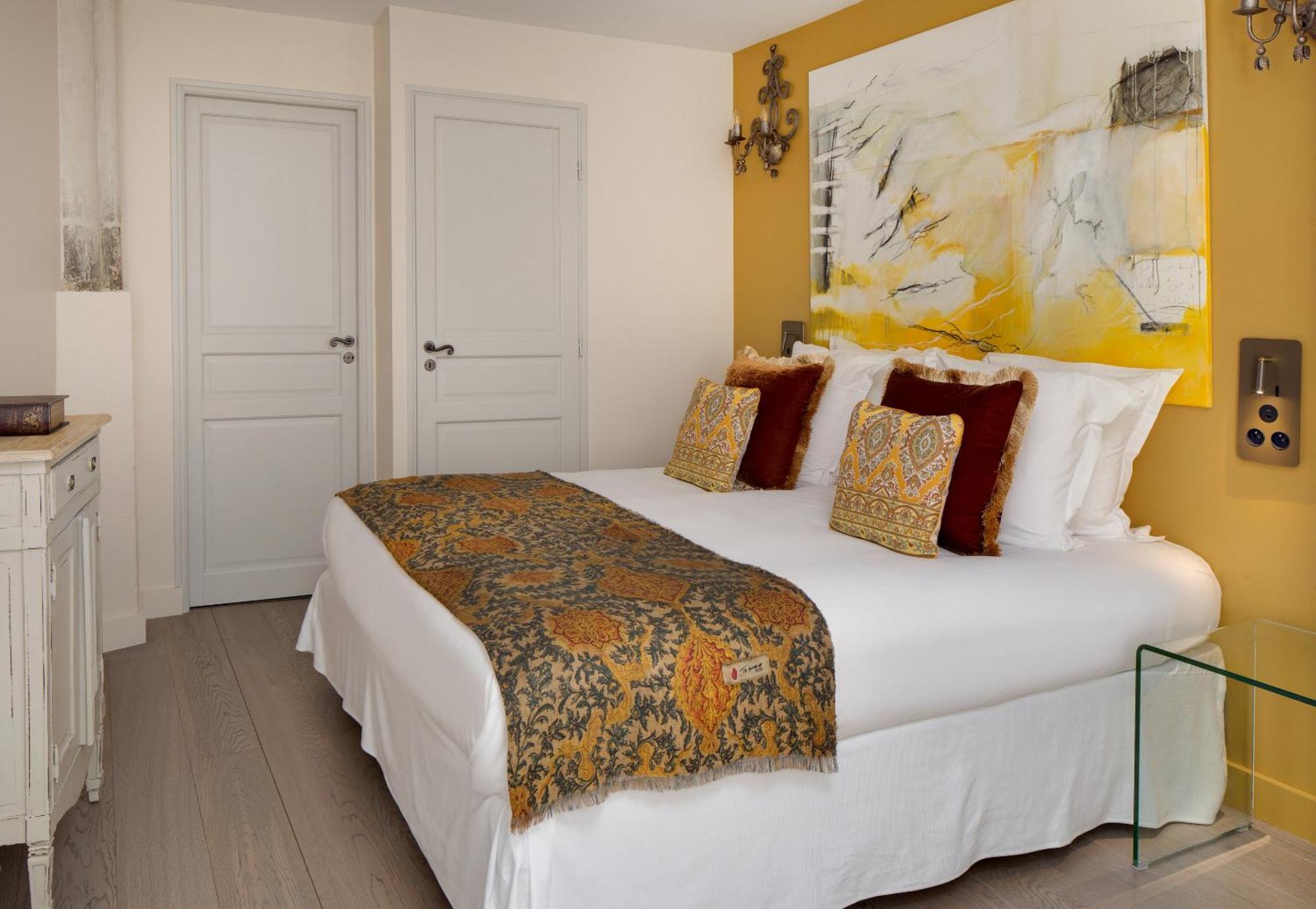 La Maison Des Augustins 4 Stars Spa Et Fitness อาวีญง ภายนอก รูปภาพ