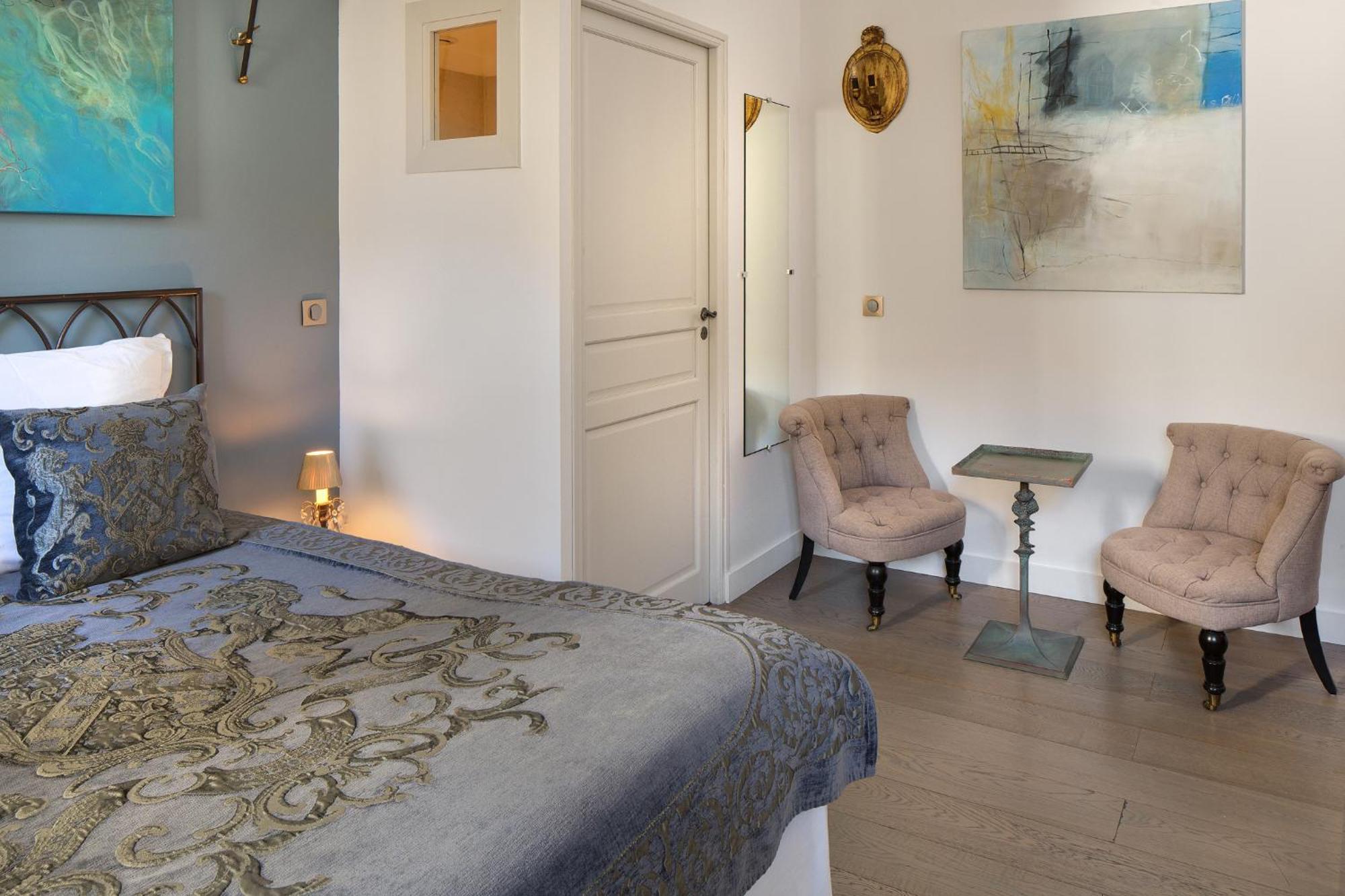 La Maison Des Augustins 4 Stars Spa Et Fitness อาวีญง ห้อง รูปภาพ