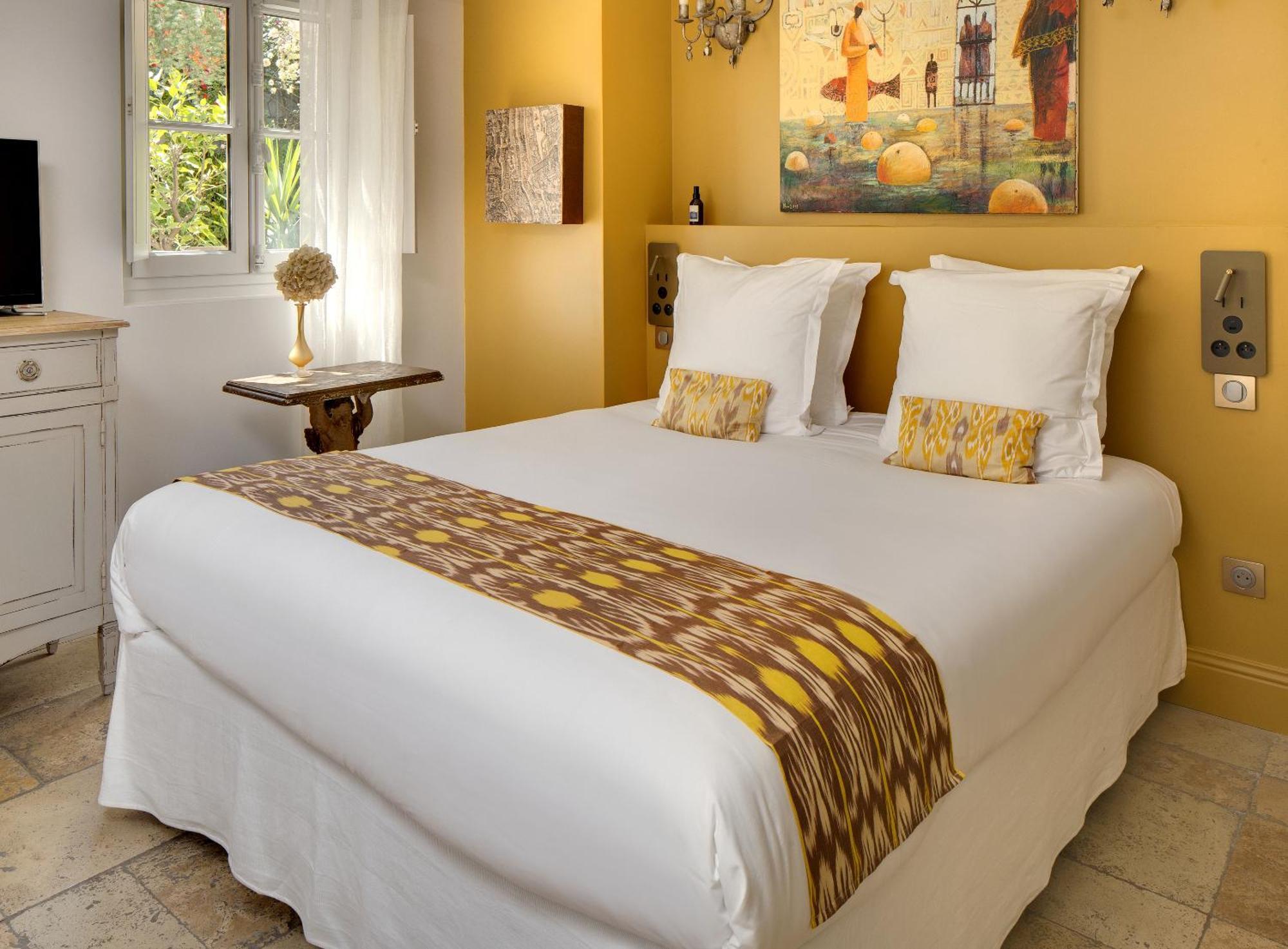 La Maison Des Augustins 4 Stars Spa Et Fitness อาวีญง ภายนอก รูปภาพ